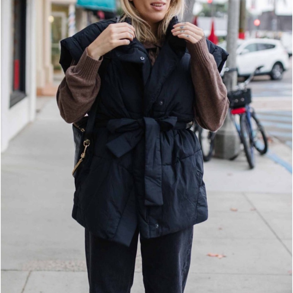 The Gap Duvet Wrap Puffer Vest Small